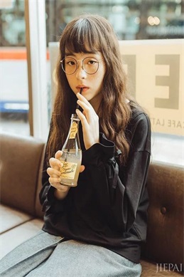 单玉莲-满屏荷尔蒙的港产片年代