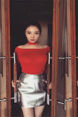 大胸美女大片-大片观看的常见误区和注意事项